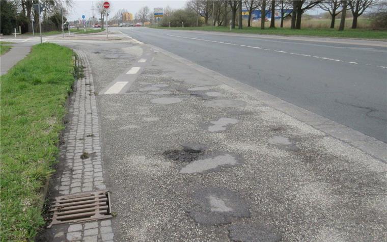 Weserstraße in Bremerhaven: Sperrung dauert nur drei Wochen Die Fahrbahn auf der Weserstraße in Bremerhaven soll saniert werden.