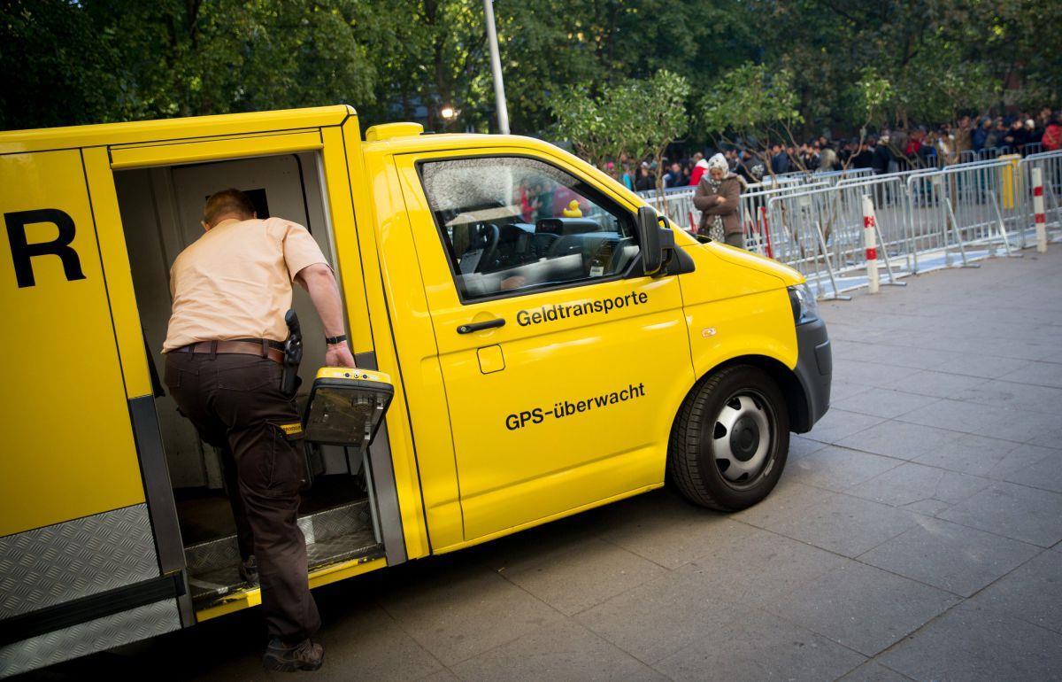 Die Fahrer von Geldtransportern streiken bundesweit.