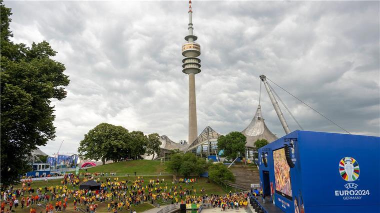 Die Fanzone in München bleibt am spielfreien Sonntag geschlossen. (Archivbild)