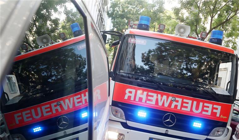 Feuerwehr: Groß angelegte Übung in Loxstedt Die Feuerwehr hat in der Ortschaft Loxstedt geübt