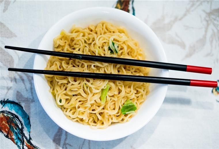Giftstoff im Produkt: Hersteller ruft Instantnudeln zurück Die Firma Panasia ruft das Produkt ‚Ramen Rabokki‘ Instantnudeln wegen eines giftigen Inhaltsstoffes zurück.