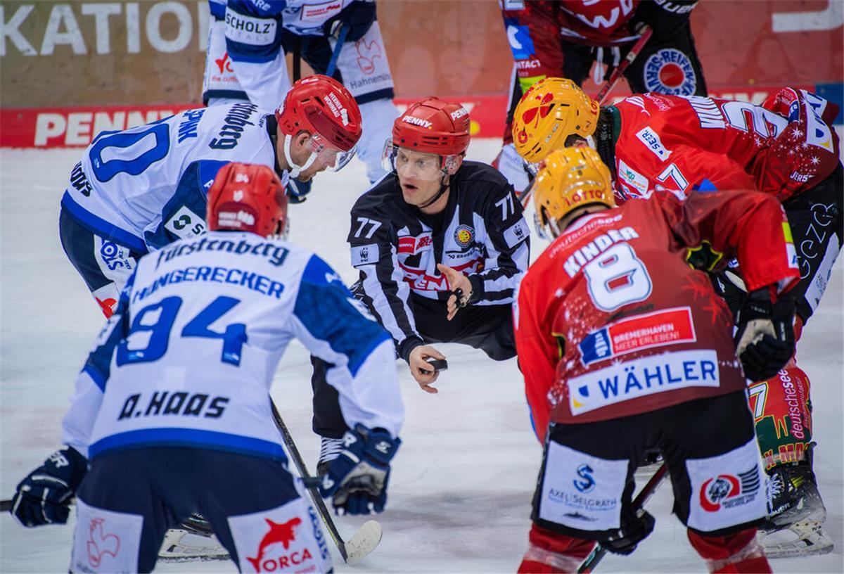 Die Fischtow Pinguins setzten sich im Heimspiel gegen die Schwenningen Wild Wings durch.