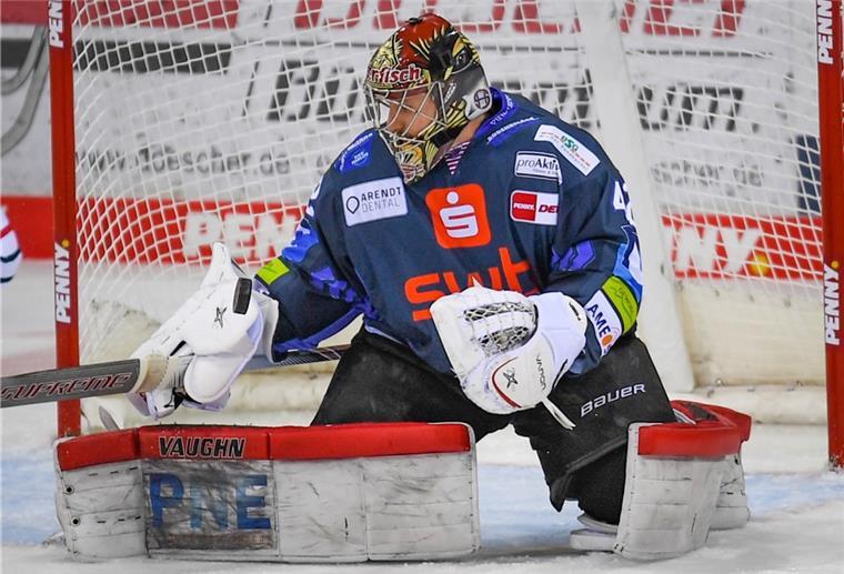 Die Fischtown Pinguins um Keeper Tomas Pöpperle wollen nach zuletzt zwei Niederlagen zurück in die Erfolgsspur.