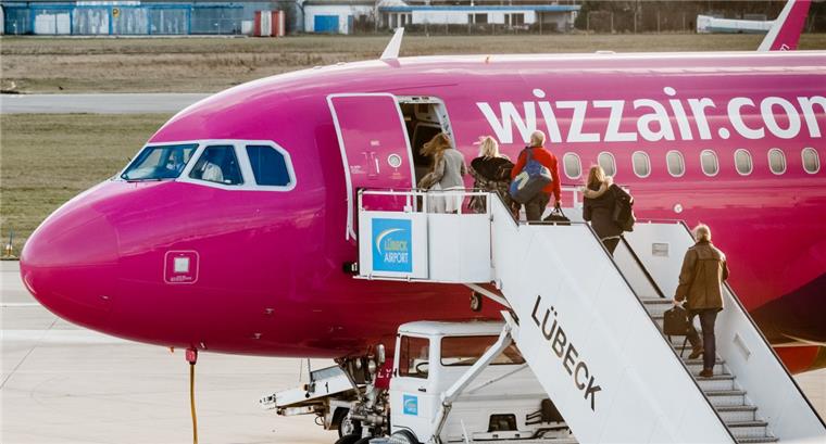 Neue Fluglinie in Bremen und neue Regeln bei Ryanair Die Fluglinie Wizzair fliegt bald ab Bremen.