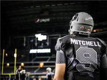 Die Footballer der Bremerhaven Seahawks haben einen neuen Quarterback verpflichtet. Der Amerikaner Scooter Mitchell wird im März beim Regionalliga-Aufsteiger erwartet.