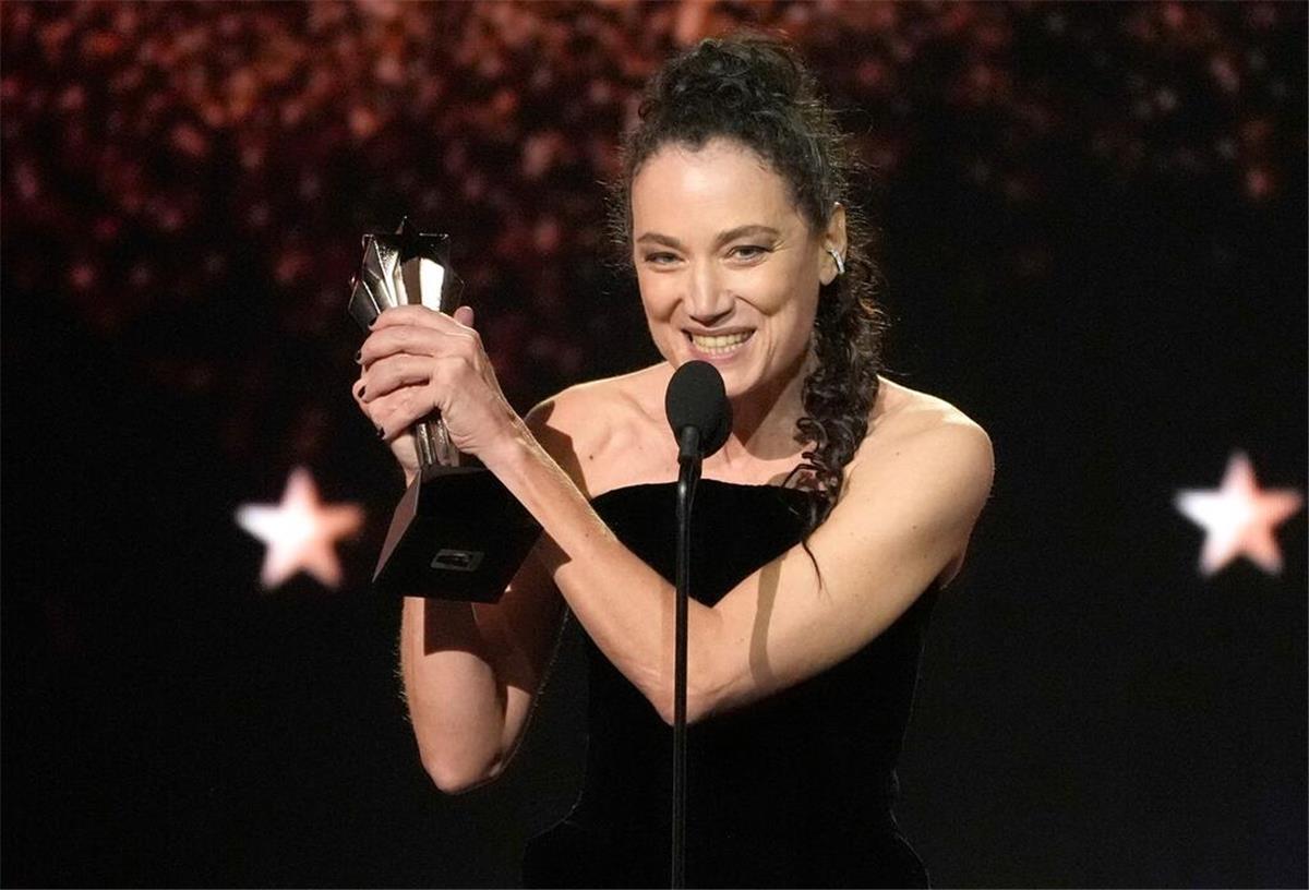 Kritiker zeichnen Demi Moore als beste Schauspielerin aus Die Französin Coralie Fargeat gewann den Preis für das beste Originaldrehbuch für „The Substance“.
