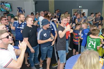 Die Freude nach der DFB-Pokal-Auslosung bei der Leher TS war groß. Foto: Schimanke