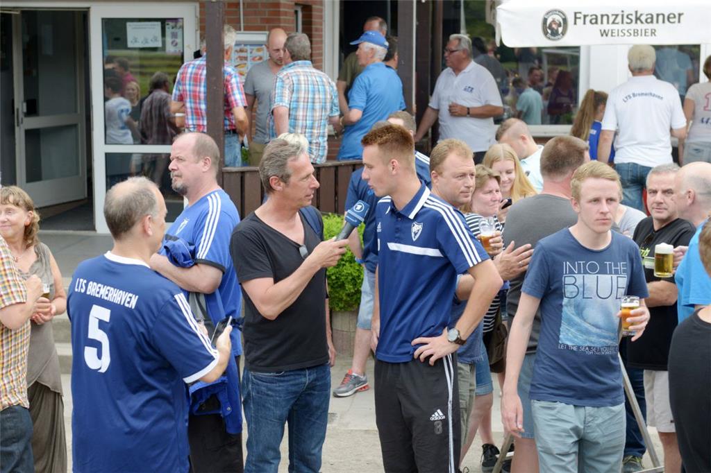 Die Freude nach der DFB-Pokal-Auslosung bei der Leher TS war groß. Foto: Schimanke