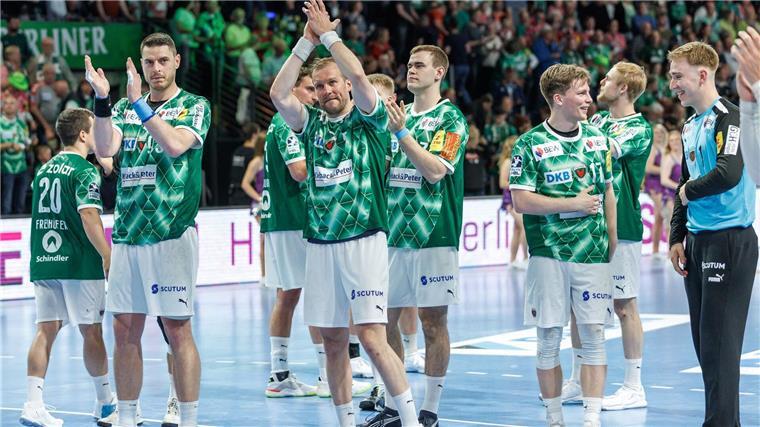 Berlin vor Meisterkrönung - Magdeburg hofft auf Patzer Die Füchse Berlin wollen am Saisonende den ersten Meistertitel der Vereinsgeschichte bejubeln.