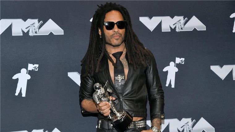 Lenny Kravitz kommt im März nach Deutschland Die für nächstes Jahr angekündigte Europa-Tour von Rock-Superstar Lenny Kravitz sorgt schon jetzt für Begeisterung bei seinen Fans in den Sozialen Medien.