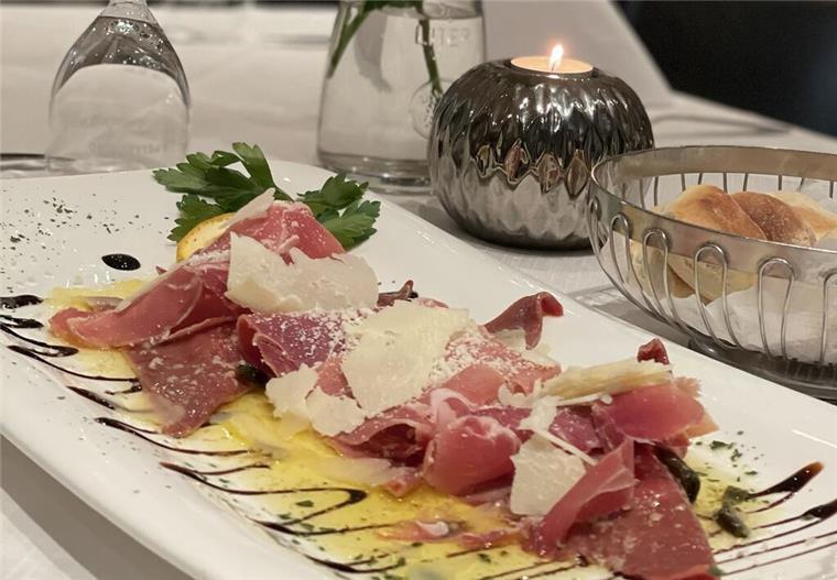 Die Gäste werden im „La Piazza“ mit mediterranen Köstlichkeiten und hochwertigen Zutaten verwöhnt.