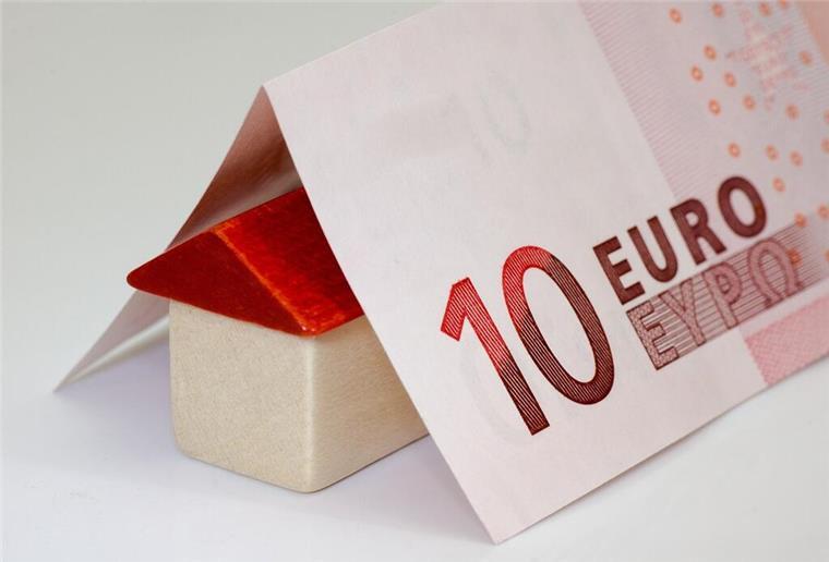 Wann ist der richtige Zeitpunkt für die Anschlussfinanzierung? Geldschein