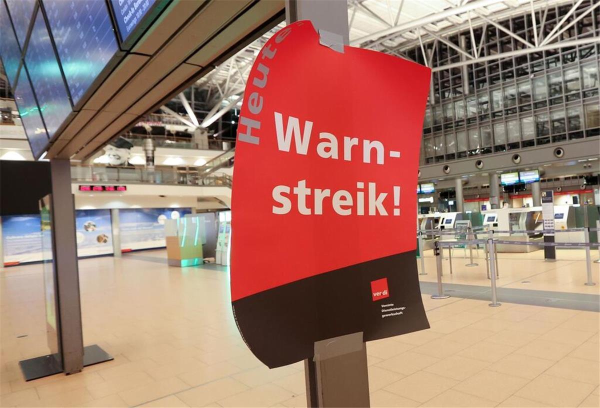 Mega-Warnstreik am Montag stößt auf Verständnis Die Gewerkschaft Verdi und die Eisenbahn- und Verkehrsgewerkschaft haben für Montag zu einem großen Warnstreik aufgerufen.