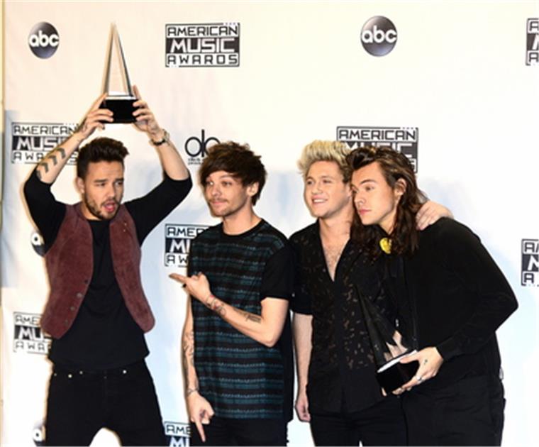 One Direction wieder der große Abräumer Die großen Abräumer: One Direction bei den American Music Awards in Los Angeles. Foto dpa