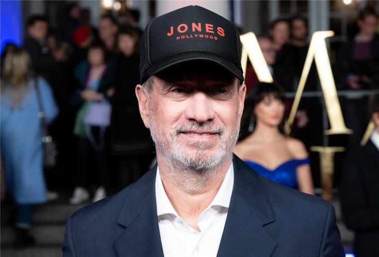 Anthony Hopkins als römischer Kaiser - „Those About To Die“ Die großen Erfolge feierte Regisseur Roland Emmerich mit Katastrophenfilmen in Hollywood. Nun drehte er seine erste TV-Serie - über Gladiatoren im alten Rom.