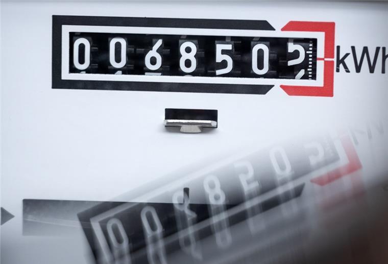 Trotz 10.000 neuer Kunden bleibt SWB dabei: Strompreis sinkt Die Großhandelspreise für Strom sind rasant gestiegen. Neukunden sind für Energieversorger wie die SWB und EWE auf einmal eine Belastung.