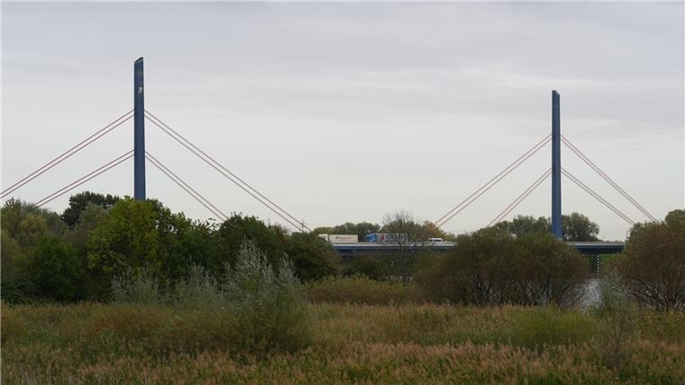Bundesverkehrsministerium: Die A1-Norderelbbrücke ist sicher Die gut 60 Jahre alte Norderelbbrücke ist sicher, bekräftigt das Bundesverkehrsministerium.