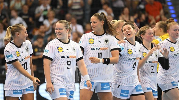 Handball-Teams holen sich Selbstbewusstsein für Olympia Die Handballerinnen reisen selbstbewusst nach Paris.