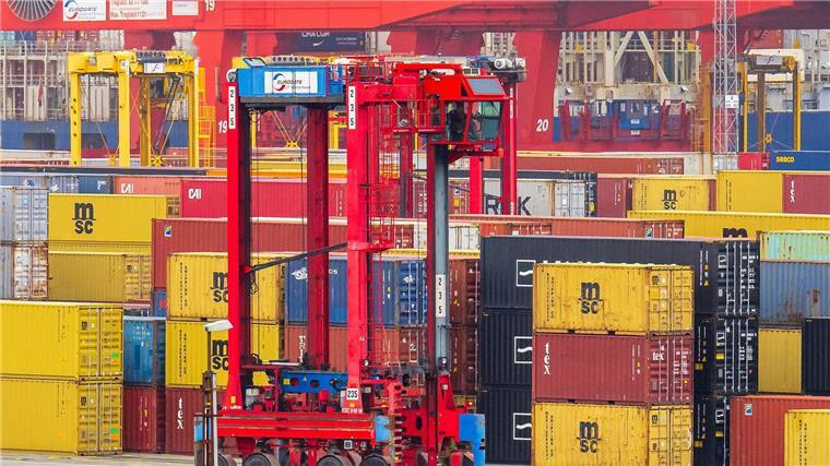 Handelskammer Bremen: Unternehmen sind verunsichert Die Handeskammer Bremen sieht vielfältige Geschäftsrisiken für die Unternehmen im kleinsten Bundesland. (Symbolbild)
