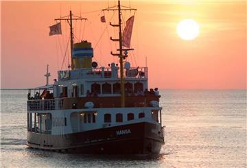 Salondampfer Hansa Sonnenuntergang