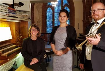 Die Herbstlichen Orgelwochen in der Christuskirche endeten mit festlicher Barockmusik, gespielt von Eva Schad an der Orgel, Sopranistin Anna Terterjan und Trompeter Krisztian Jambor.