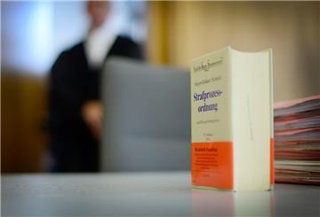 Die Höchstdauer der in der Strafprozessordnung festgeschriebenen Unterbrechung aufgrund coronabedingter Quarantäne einzelner Verfahrensbeteiligter kann oft nicht mehr eingehalten werden.