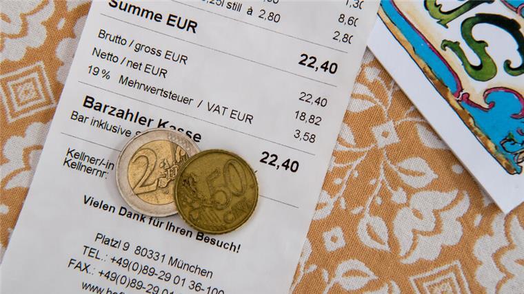 Trinkgeldverhalten in der Region: So viel wird wirklich gezahlt Gregor Tholl