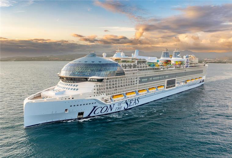 Die „Icon of the Seas“ ist eine Kleinstadt auf dem Meer: Seit der Indienststellung Anfang 2024 ist der mehr als eine Milliarde Euro teure Kreuzliner von Royal Caribbean das größte Kreuzfahrtschiff der Welt.