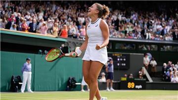 Die italienische Tennisspielerin Jasmine Paolini greift in Wimbledon nach ihrem ersten Grand-Slam-Titel.