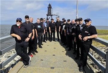 Die Jungs vom Nordseedeich