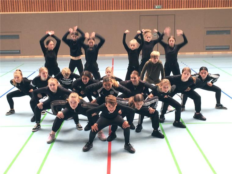 "The Clan" ist heiß auf die Hip-Hop-WM in Bremerhaven Die Junioren-Formation „The Clan“ von der Tanzschule Beer tanzt erstmals bei einer Großveranstaltung zusammen.