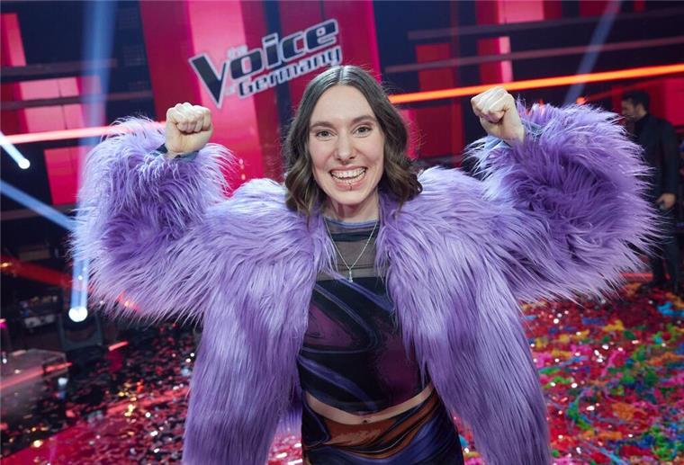 Triumph für „Team Toll“: Kreyelkamp gewinnt „The Voice“ Die Kandidatin Malou Lovis Kreyelkamp gewinnt das Finale der Sat.1-Show „Voice of Germany“.