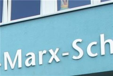 Die Karl-Marx-Schule liegt im Stadtteil Leherheide.