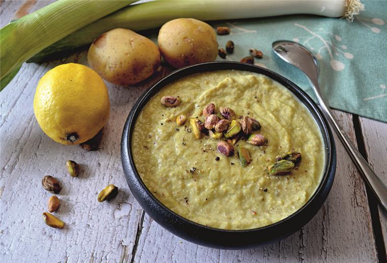 Günstig kochen - „Gar es ohne Bares“ Kartoffel-Lauch-Suppe