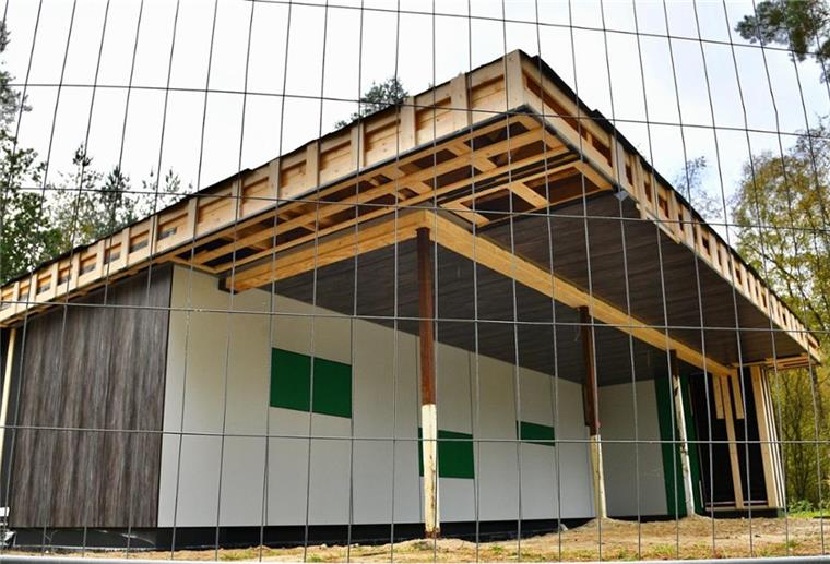 Landkreis Rotenburg lässt Pavillon am Bullensee sanieren Die „Kleine Lösung“ ist in Arbeit: Im Frühjahr soll der Pavillon wieder eröffnet werden.