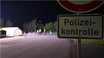 Die Kontrollstelle ist gleich in der Nacht das erste Mal durchbrochen worden.