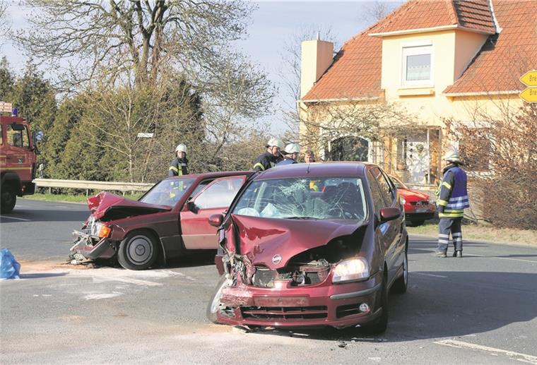 Stotel: Kreuzung wird durch Ampel entschärft Die Kreuzung der L135 und der Burgstraße in Stotel gilt als Unfallschwerpunkt.