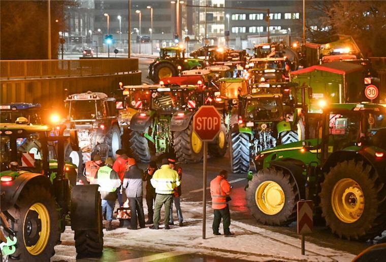 Die Landwirte wollen am Freitag wieder mit einer großen Aktion auf sich aufmerksam machen.