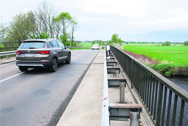 Lavener müssen noch auf ihren Radweg warten Die Lavener wünschen sich seit Jahren einen Radweg an der Kreisstraße 61. Aber der Bau wird nicht vor 2021 beginnen. Die Geestebrücke stellt eine große Herausforderung für die Planer dar.