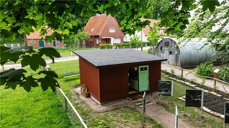 Die „Ley-Bude“ von außen.