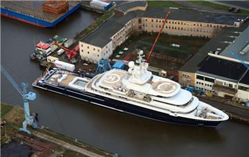 Rettung für die Lloyd Werft: Die Lloyd Werft hatte bereits die "Luna" für den Milliardär Roman Abramowitsch gebaut. Nun hat sie wieder einen Auftrag für den Bau einer Luxusyacht bekommen.