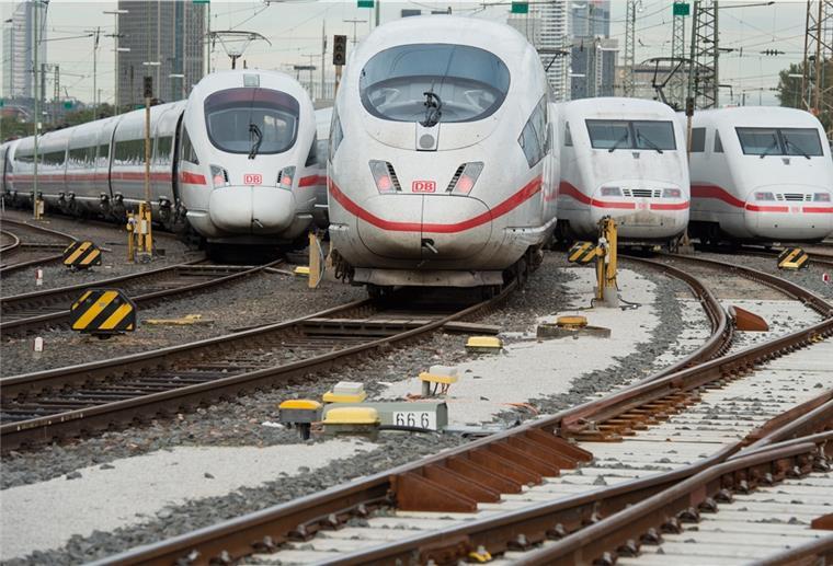 Lokführer bei der Bahn kündigen Streiks an Die Lokführergewerkschaft GDL will streiken.