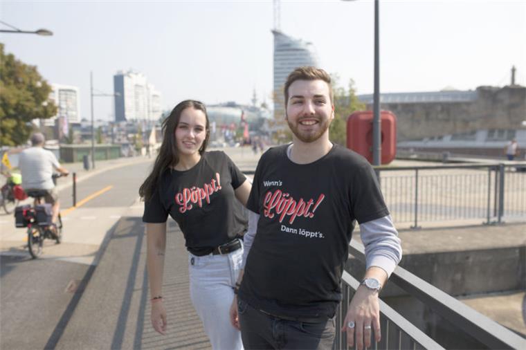 Die Löppt-Shirts gibt es beim Musiksommer in Bremerhaven Die Lpppt-Shirts werden am Donnerstag beim Musiksommer im Fischereihafen in Bremerhaven verkauft.