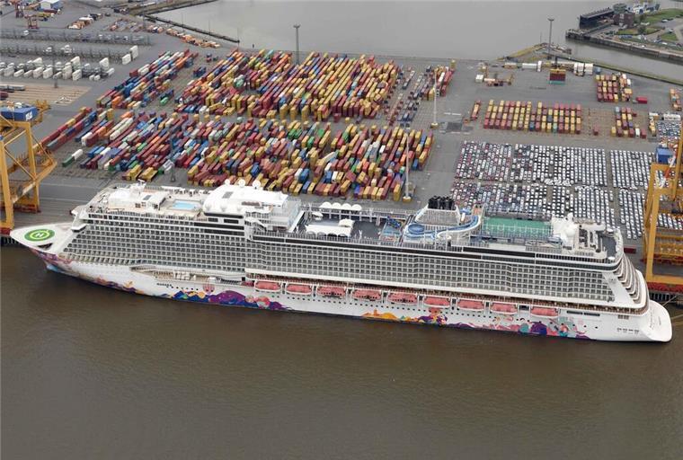 Umbau der „Manara“ kann starten: So geht es mit dem Kreuzfahrtschiff weiter Die „Manara“ liegt derzeit in Bremerhaven