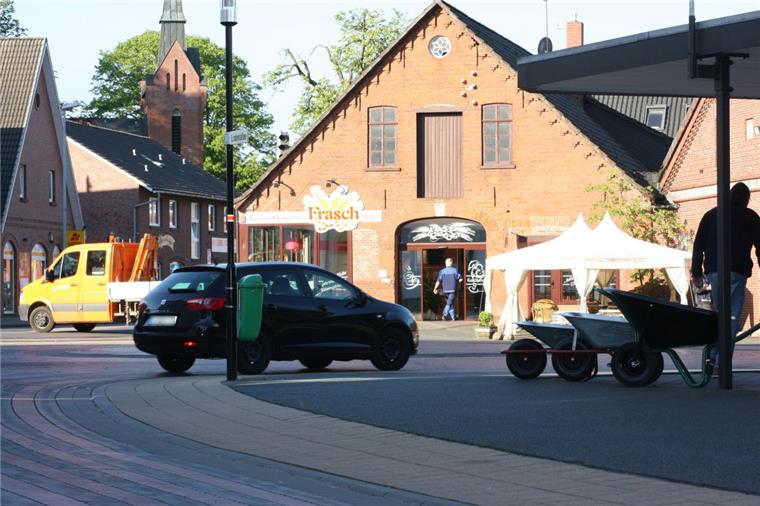 Rechtsstreit beendet: Hagener Rat stimmt Piazza-Deal zu Die Mehrheit der Ratsmitglieder ist froh, dass mit der jetzt beschlossenen Einigung der Rechtsstreit mit den Bäckerei-Inhabern Frasch beigelegt wurde. Die Entscheidung bedeutet allerdings, dass die Piazza nicht weitergebaut wird.