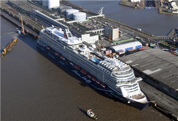 Die „Mein Schiff 1“ muss ins Dock.