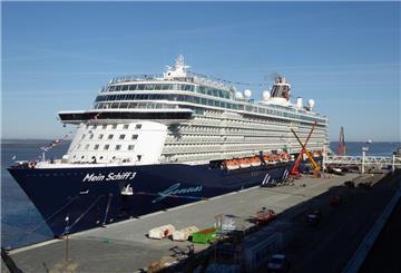 Die „Mein Schiff 3“ ist seit vier Jahren fest am Kreuzfahrtterminal in Bremerhaven stationiert.