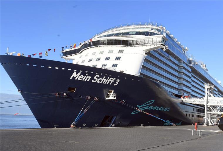 Pause von der Norwegen-Tour: „Mein Schiff 3“ steuert auf Bremerhaven zu Die Mein Schiff 3 liegt in Bremerhaven vor Anker.