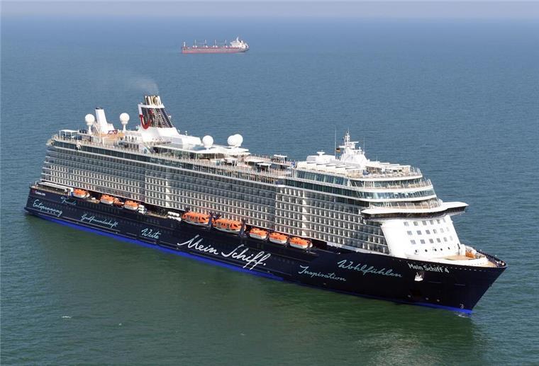 „Mein Schiff 4“ kommt von Mallorca und fährt ab jetzt Touren ab Bremerhaven Die "Mein Schiff 4".