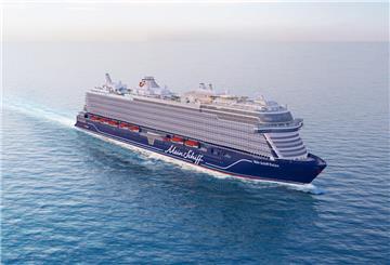Die Mein Schiff Relax von TUI Cruises auf hoher See.